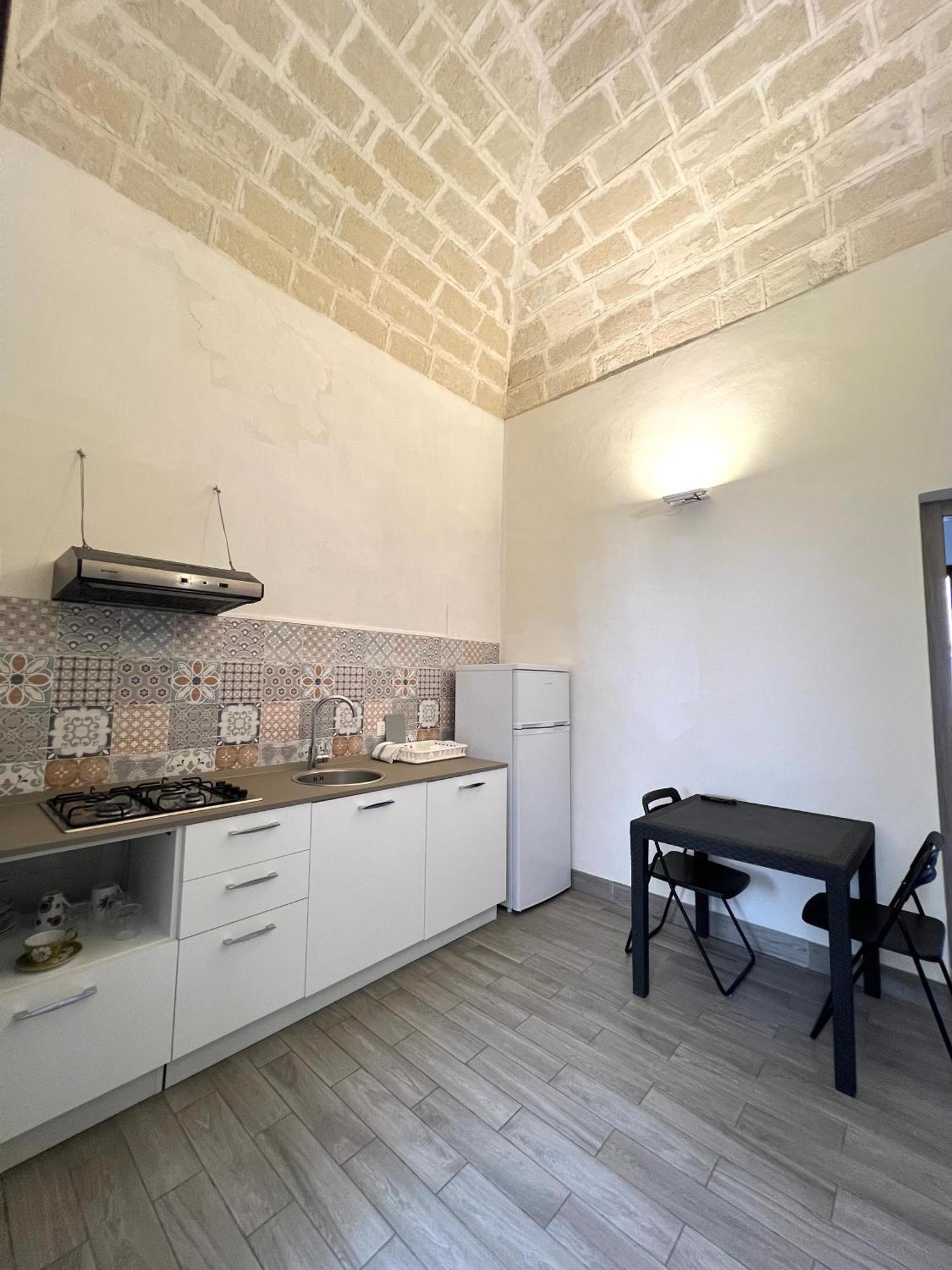 Cortile Bassi 185 Apartment Trapani Exterior photo