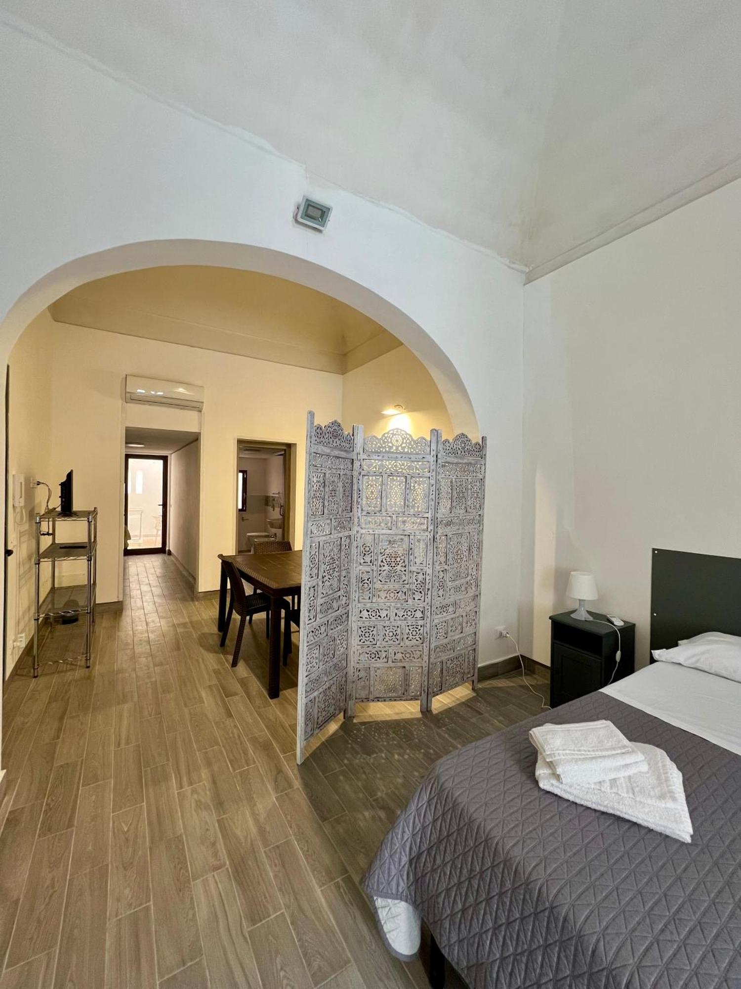 Cortile Bassi 185 Apartment Trapani Exterior photo
